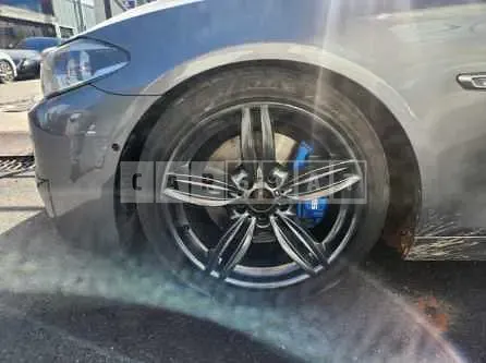 Photo 2 of 46: 2015 BMW M550d xDrive, VIN WBA5D9104FD969859 — Korean insurance auction