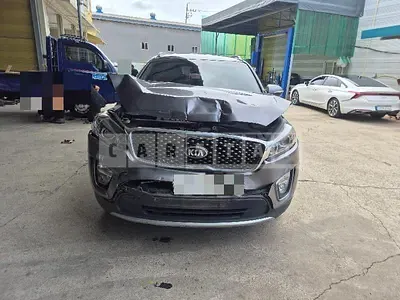 Photo 1 of 11: 2015 Kia Sorento R — Korean insurance auction