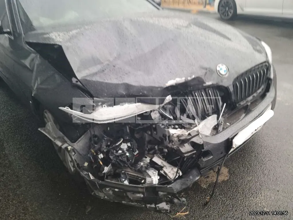 Photo 2 of 9: 2020 BMW 520d Luxury, VIN WBAJF3107LBS71419 — Korean insurance auction