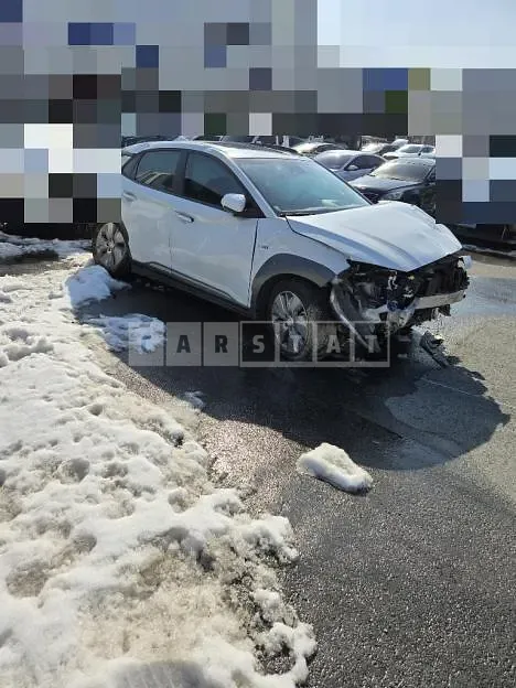 Photo 2 of 7: 2018 Hyundai Kona Electric — Korean insurance auction
