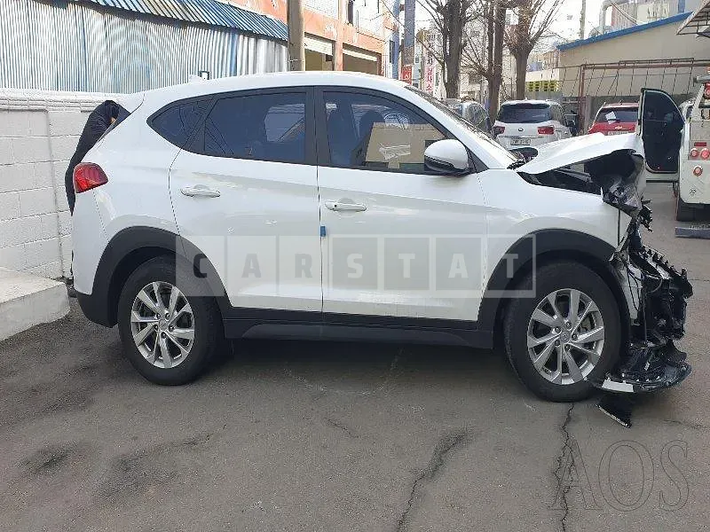 Photo 2 of 14: 2020 Hyundai Tucson, VIN KMHJ281ABLU244021 — Korean insurance auction