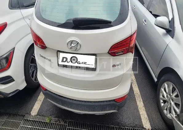 Photo 2 of 30: 2015 Hyundai Santa Fe, VIN KMHSW81UBFU392367 — Korean insurance auction