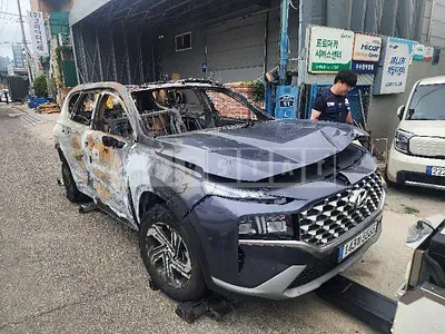 Photo 1 of 13: 2023 Hyundai Santa Fe — Korean insurance auction
