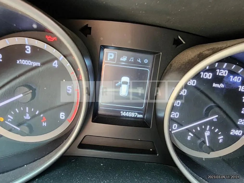 Photo 2 of 11: 2015 Hyundai Santa Fe 2.0, VIN KMHSW81UBGU525613 — Korean insurance auction