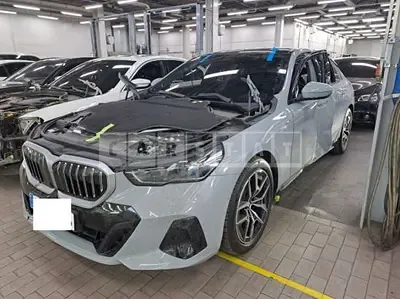 Photo 1 of 17: 2024 BMW 523d — Korean insurance auction