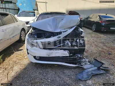 Photo 1 of 11: 2016 Kia K5, VIN KNAGU416BGA108574 — Korean insurance auction