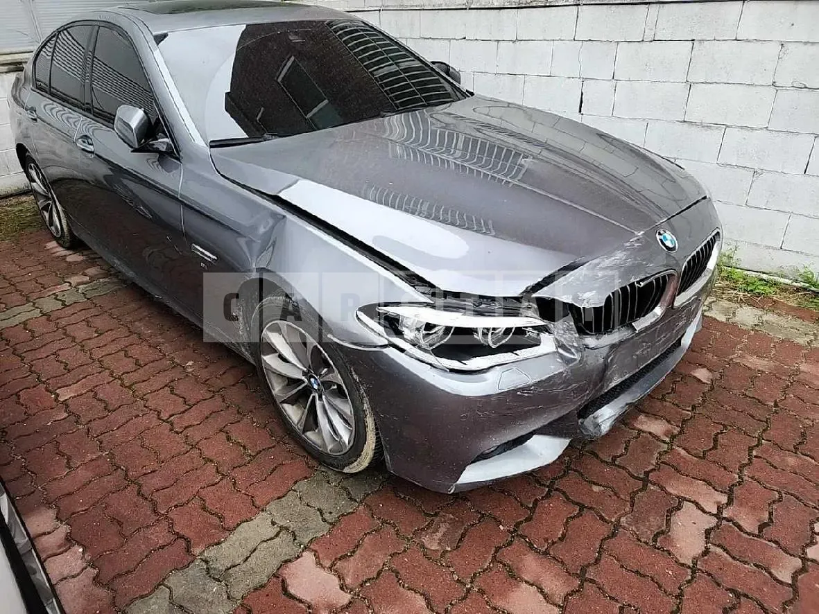Photo 2 of 10: 2016 BMW 520d xDrive — Korean insurance auction