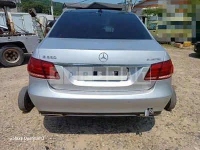 Photo 1 of 10: 2015 Mercedes-Benz E250 BlueTec 4Matic — Korean insurance auction