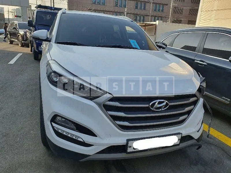 Photo 2 of 31: 2018 Hyundai Tucson, VIN KMHJ381ABJU646875 — Korean insurance auction