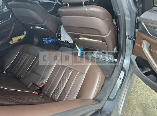 Photo 2 of 22: 2018 BMW 520d — Korean insurance auction