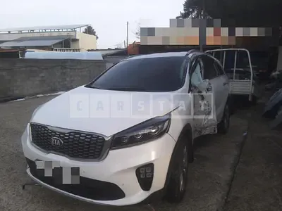 Photo 1 of 16: 2018 Kia Sorento, VIN KNAPH81BDKA479311 — Korean insurance auction
