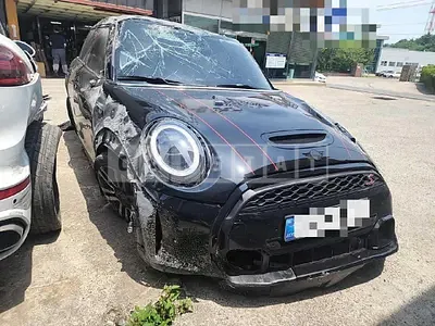 Photo 1 of 14: 2024 MINI Cooper S Five-Door — Korean insurance auction
