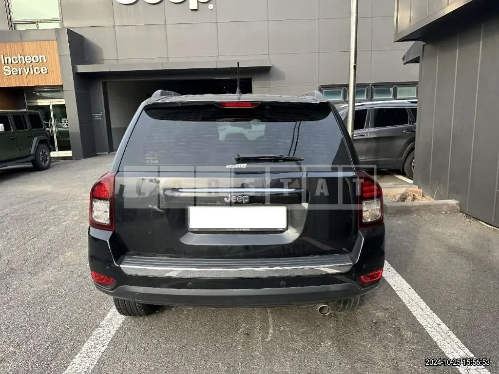 Photo 2 of 11: 2017 Jeep Compass, VIN 1C4NJDCB7HD140266 — Korean insurance auction
