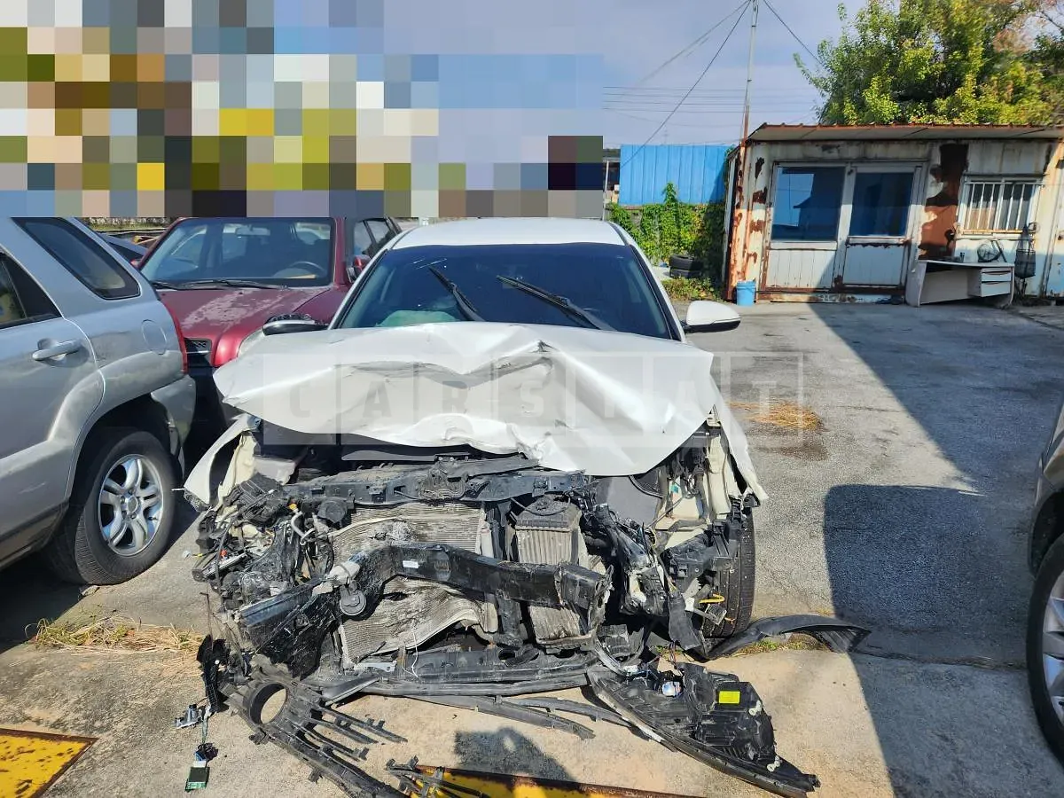 Photo 2 of 5: 2016 Kia K5 1.7 (Diesel), VIN KNAGX415GGA059857 — Korean insurance auction