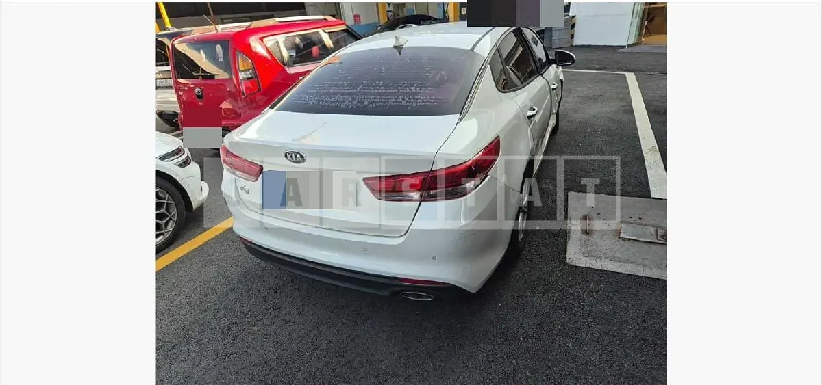 Photo 2 of 6: 2017 Kia K5 LPG — Korean insurance auction