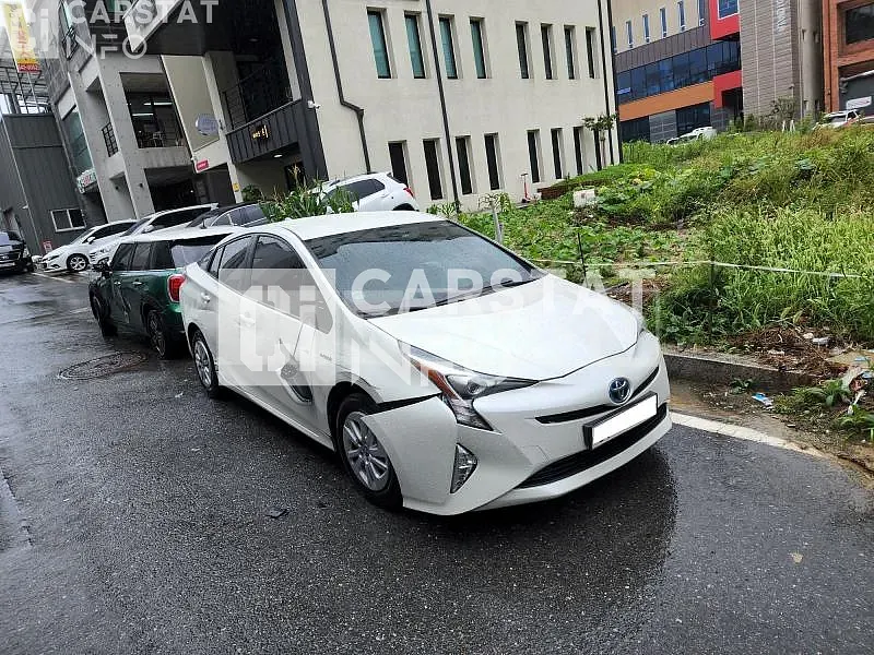 Photo 2 of 27: 2016 Toyota Prius, VIN JTDKBRFU5H3538298 — Korean insurance auction