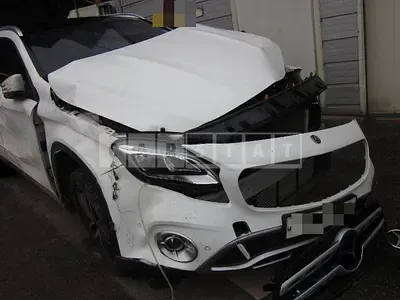 Photo 1 of 25: 2019 Mercedes-Benz GLA220, VIN WDCTG4FB5KJ629480 — Korean insurance auction