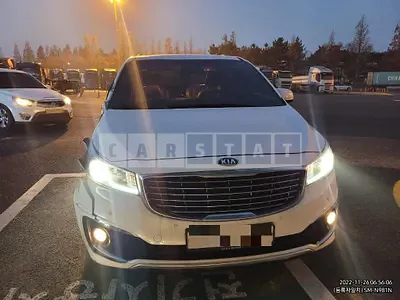 Photo 1 of 13: 2017 Kia Carnival Limousine, VIN KNAME811BHS312081 — Korean insurance auction