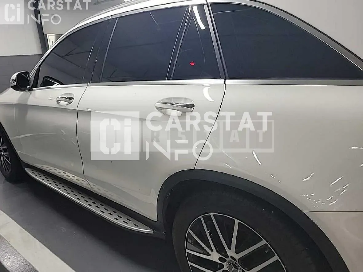 Photo 2 of 101: 2020 Mercedes-Benz Subsubbenz GLC300 4Matic — Korean insurance auction