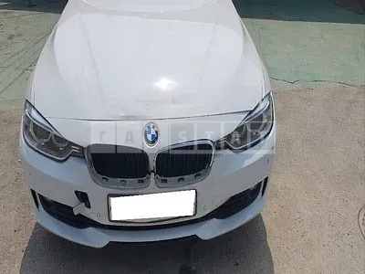 Photo 1 of 11: 2015 BMW 320i, VIN WBA3B1106FK350285 — Korean insurance auction