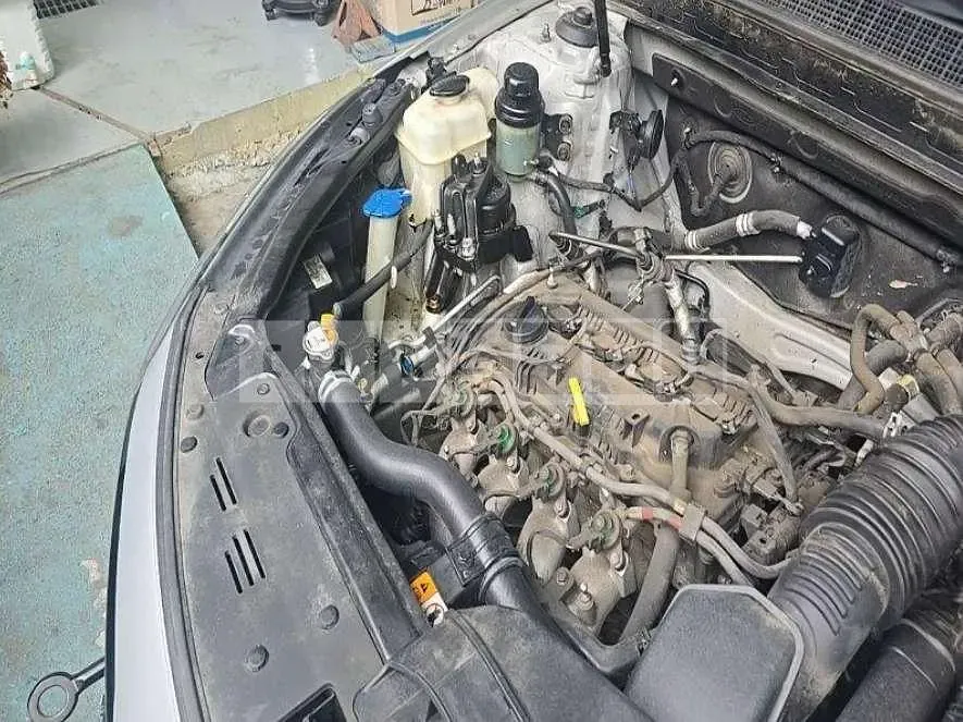 Photo 2 of 12: 2015 Kia K5 2.0 LPG, VIN KNAGN418BFA607002 — Korean insurance auction