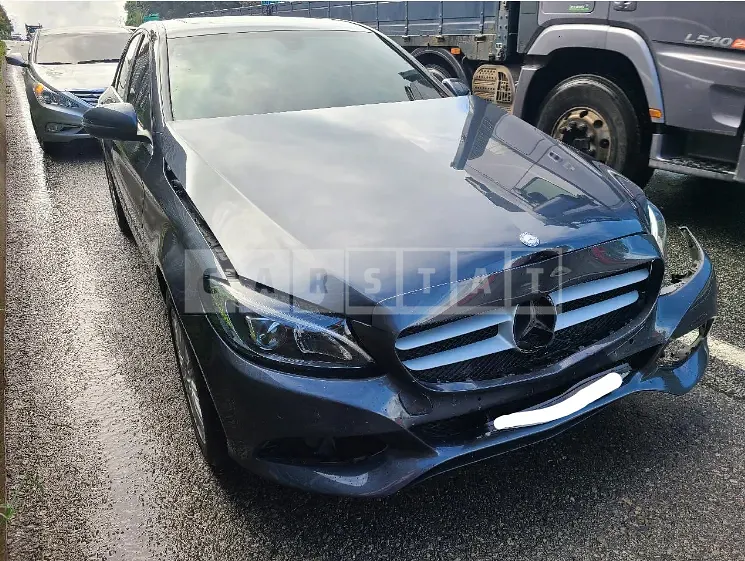 Photo 2 of 29: 2016 Mercedes-Benz C 200d, VIN WDDWF3HB0GF262209 — Korean insurance auction