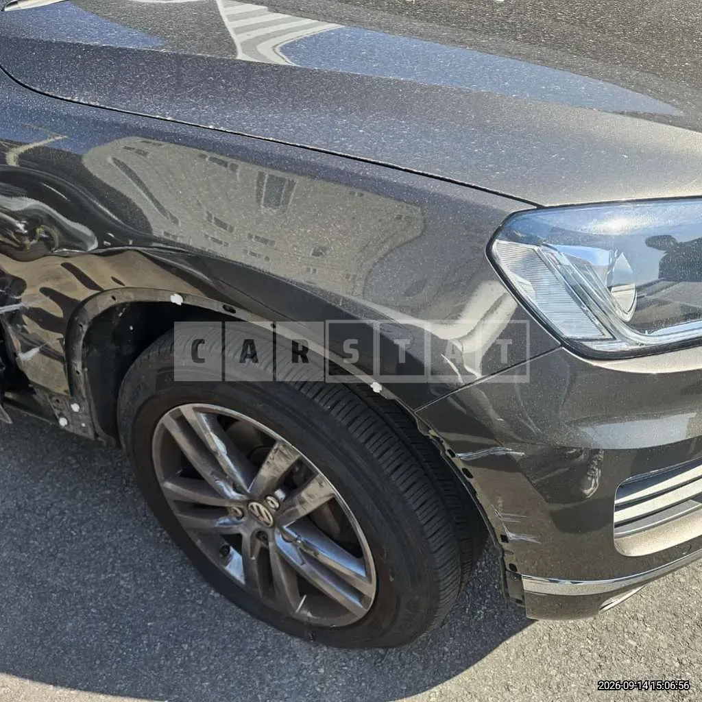 Photo 2 of 12: 2015 Volkswagen Touareg 3.0 TDI Blue Motion — Korean insurance auction