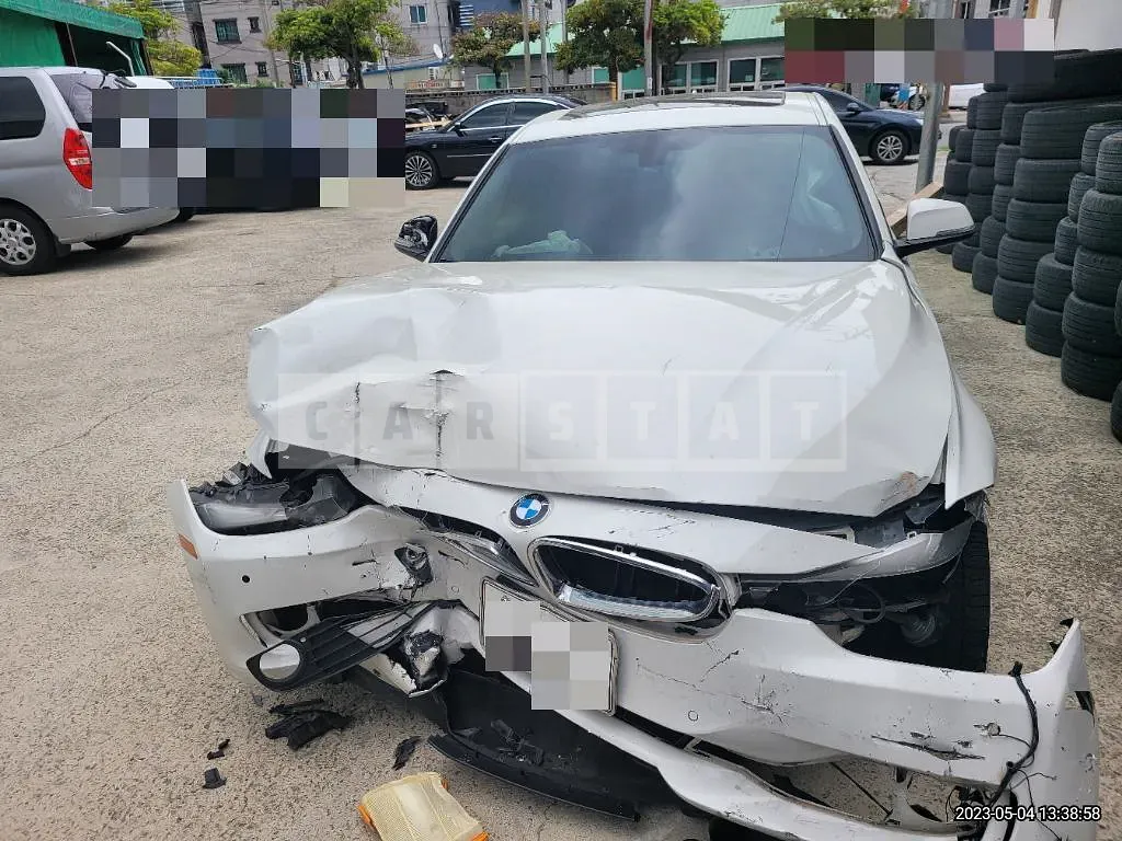 Photo 2 of 42: 2015 BMW 328i — Korean insurance auction