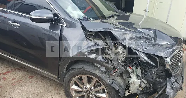 Photo 2 of 11: 2016 Kia Sorento, VIN KNAPK81BDGA152616 — Korean insurance auction