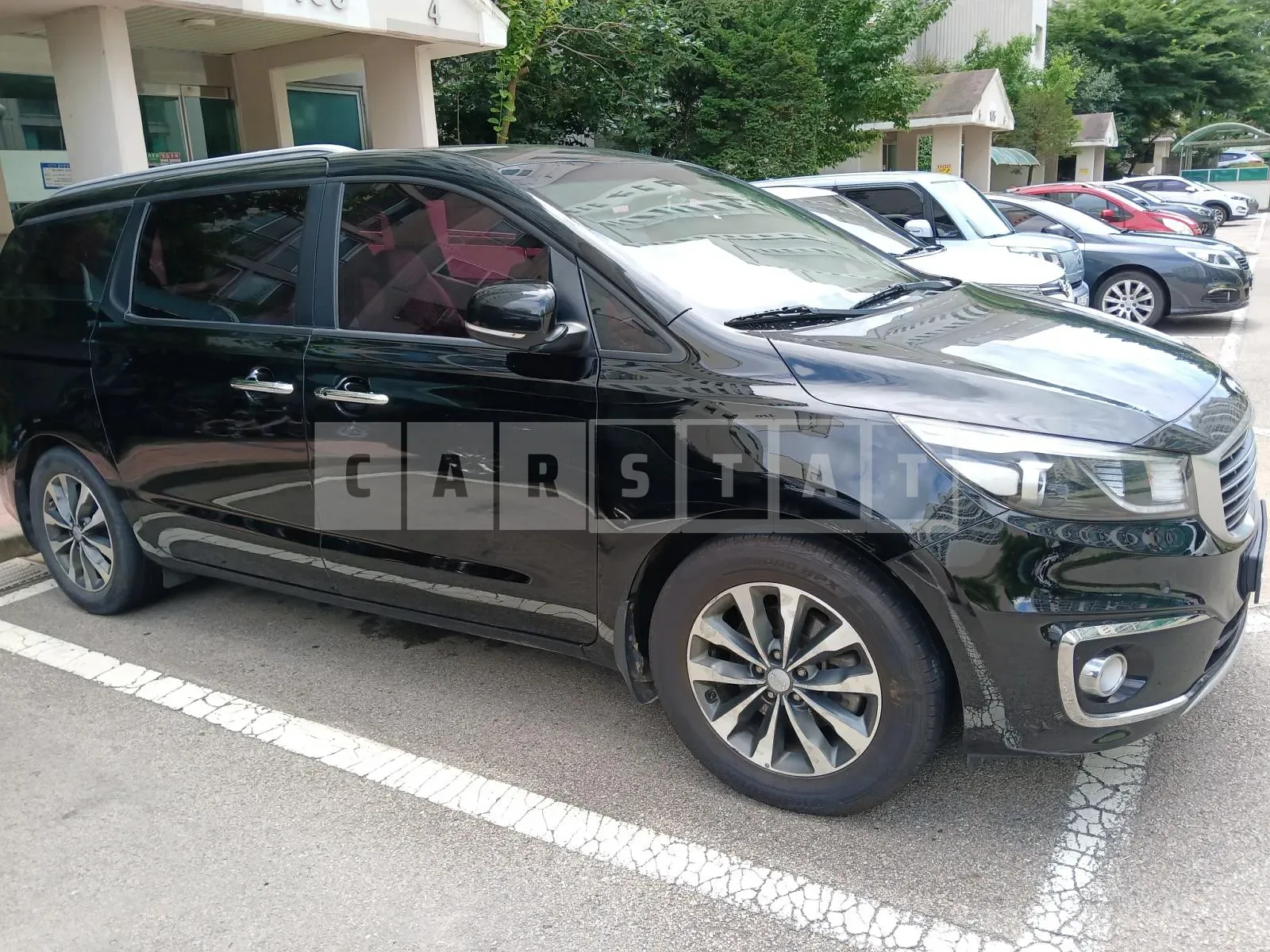 Photo 2 of 3: 2015 Kia All New Carnival 9-Seater Diesel Luxury, VIN KNAMB81ABGS086225 — Korean insurance auction