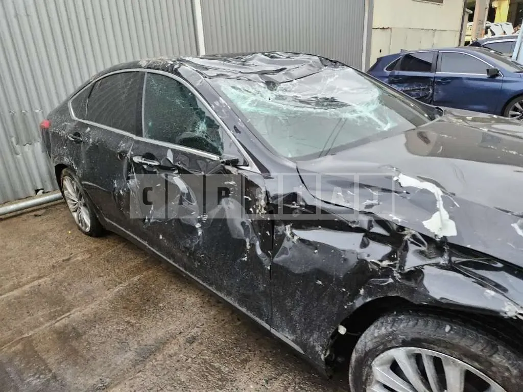 Photo 2 of 21: 2018 Genesis G80 3.3 — Korean insurance auction