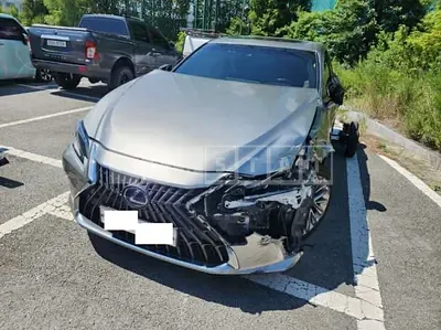 Photo 1 of 22: 2022 Lexus ES300h — Korean insurance auction