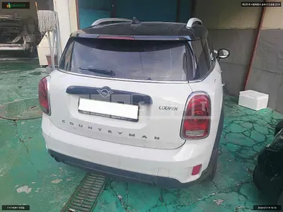 Photo 1 of 13: 2020 MINI Cooper Countryman (17), VIN WMWYX3104L3L58846 — Korean insurance auction