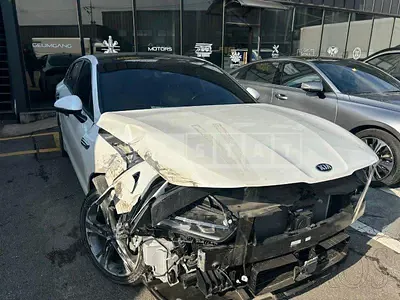 Photo 1 of 43: 2021 Kia K5, VIN KNAG541JBMA016570 — Korean insurance auction