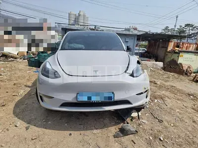 Photo 1 of 13: 2022 Tesla Model Y Performance — Korean insurance auction