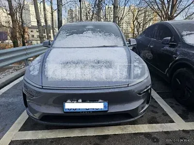 Photo 1 of 34: 2025 Tesla Model Y LongRange, VIN LRWYGCEK9SC101840 — Korean insurance auction