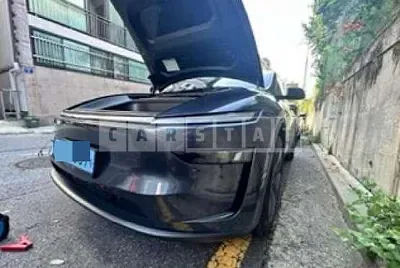 Photo 1 of 6: 2025 Tesla Model Y RWD, VIN LRWYGCFJ6SC106273 — Korean insurance auction