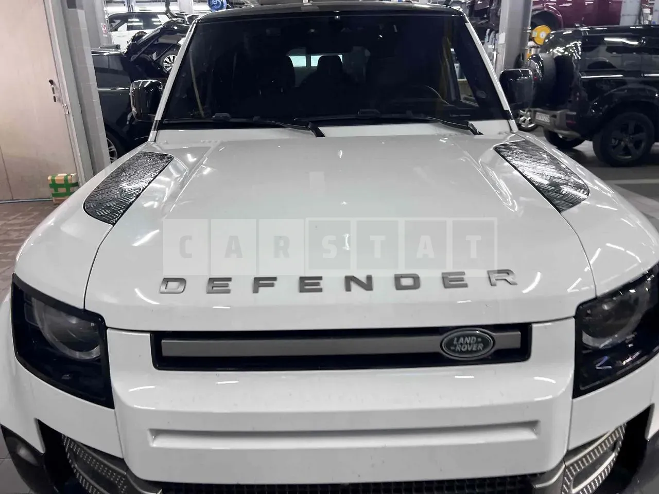 Photo 2 of 48: 2025 Land Rover Defender 130 D300, VIN SALEA8BW1S2433006 — Korean insurance auction