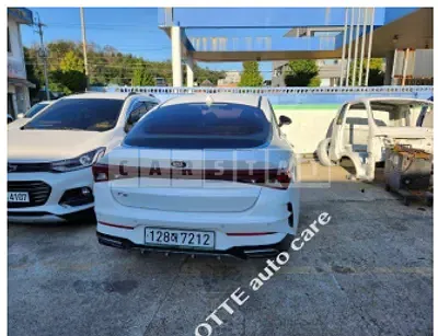 Photo 1 of 12: 2020 Kia K5, VIN KNAG141ABLA025125 — Korean insurance auction