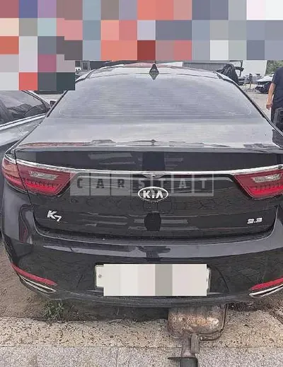 Photo 1 of 39: 2017 Kia K7 — Korean insurance auction