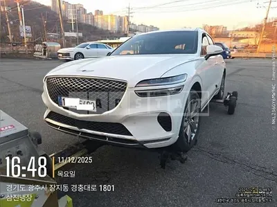 Photo 1 of 23: 2021 Genesis Hyundai GV70, VIN KMTMB81ABMU026996 — Korean insurance auction