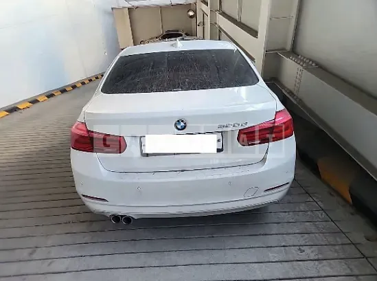 Photo 2 of 9: 2017 BMW 320d — Korean insurance auction