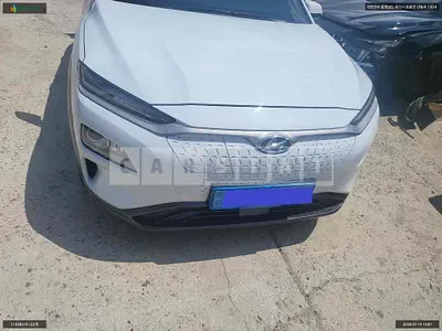 Photo 1 of 8: 2019 Hyundai Kona, VIN KMHK281GFKU031930 — Korean insurance auction