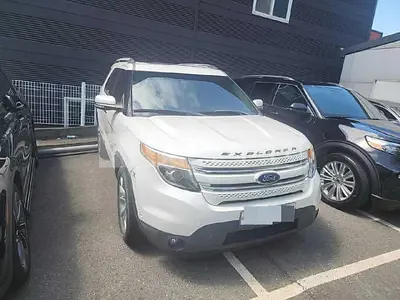 Photo 1 of 10: 2015 Ford Explorer — Korean insurance auction