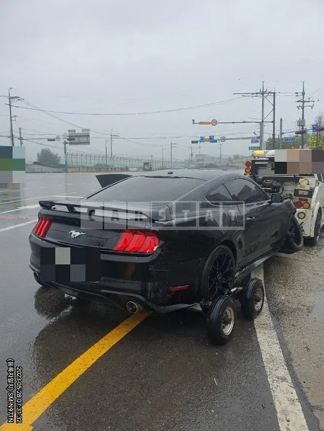 Photo 2 of 12: 2018 Ford Mustang 2.3 Coupe, VIN 1FA6P8TH5K5108440 — Korean insurance auction