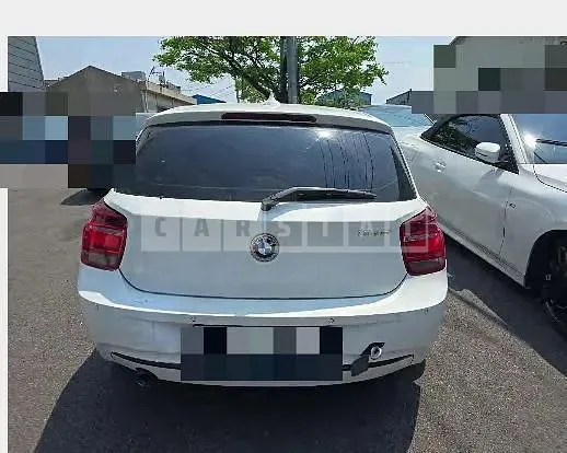 Photo 2 of 12: 2015 BMW 118d — Korean insurance auction