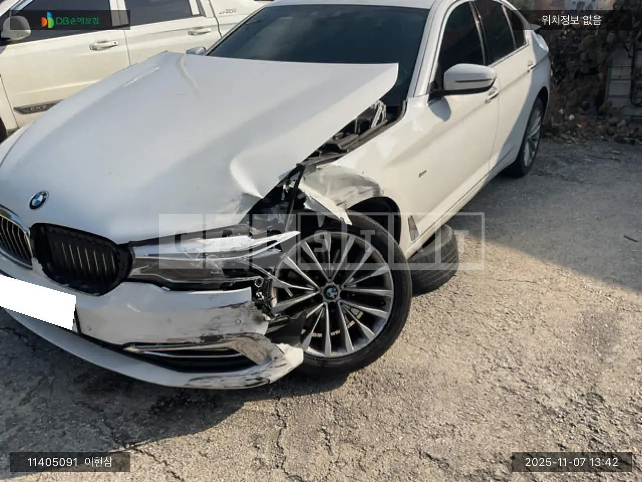 Photo 2 of 16: 2018 BMW 530i xDrive, VIN WBAJD9101JWC83129 — Korean insurance auction