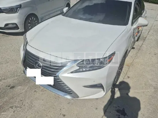 Photo 2 of 21: 2018 Lexus ES300h — Korean insurance auction