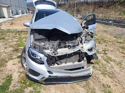 Photo 1 of 12: 2017 Mercedes-Benz GLC220d 4Matic, VIN WDC0G0FB6HF286718 — Korean insurance auction