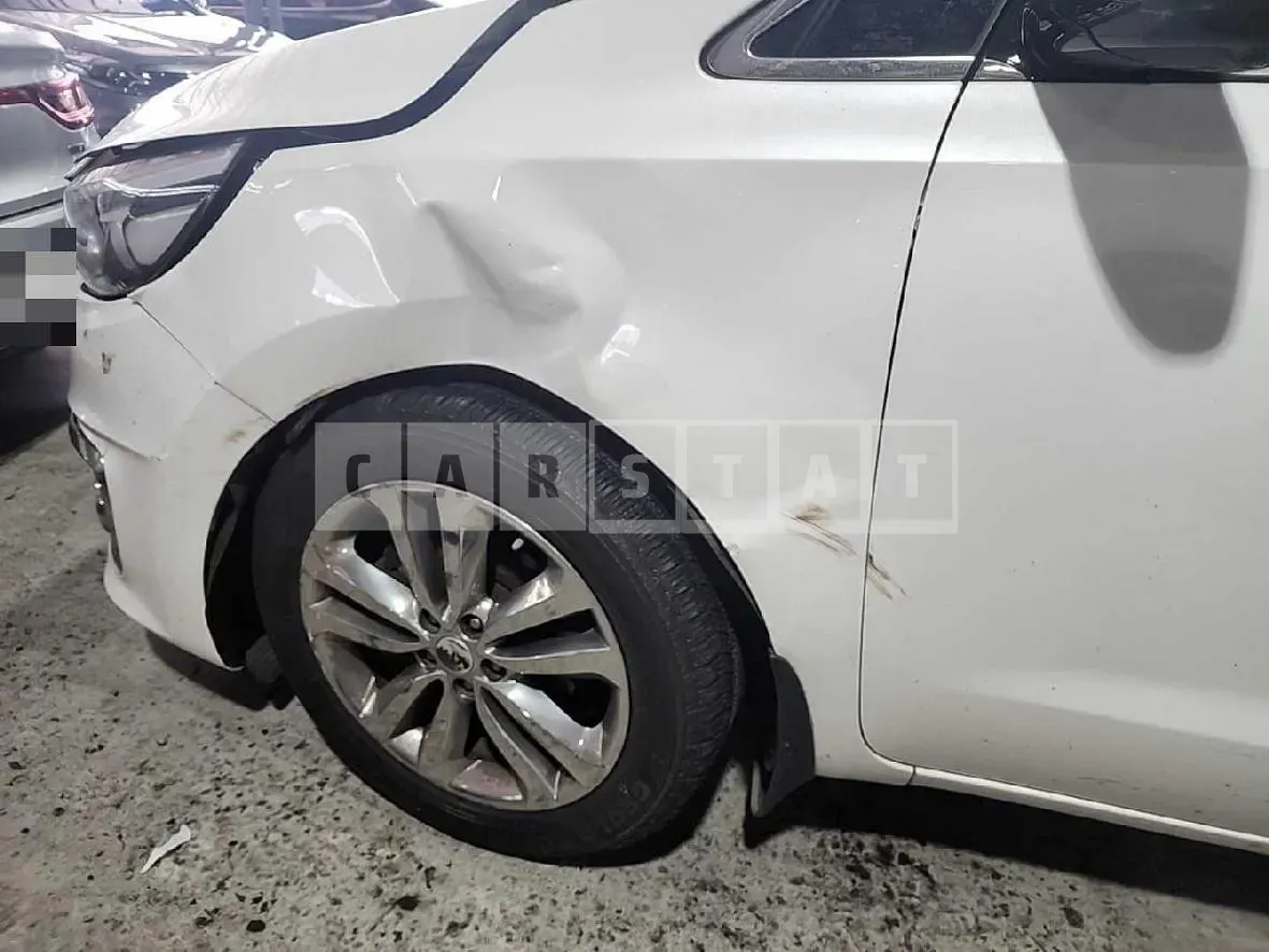Photo 2 of 29: 2016 Kia Carnivals — Korean insurance auction